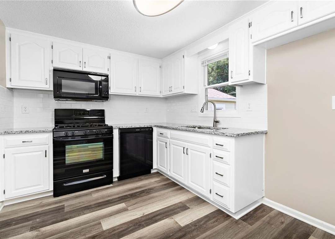 2222 S Ocheltree Street — photo 13
