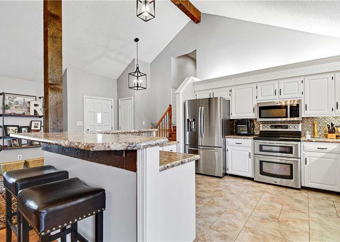 1726 Bluebell Avenue — photo 10