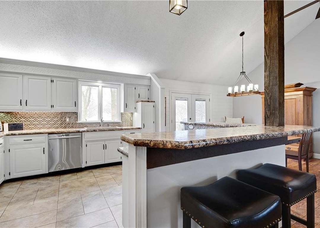 1726 Bluebell Avenue — photo 11