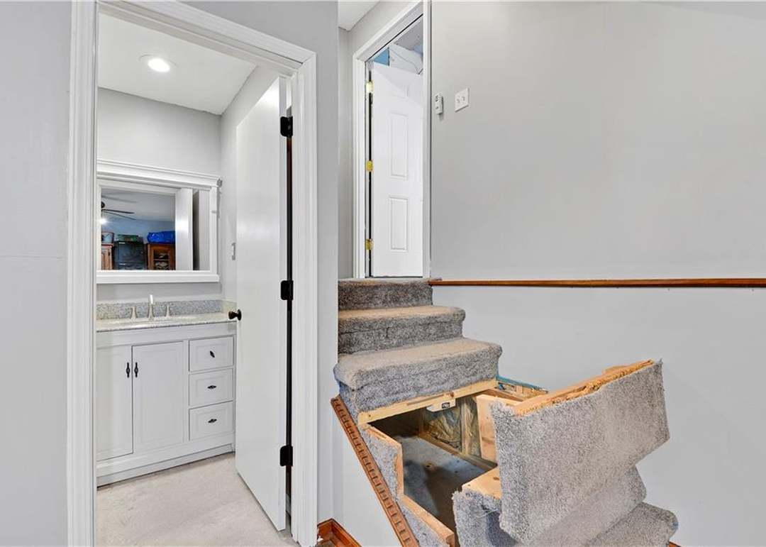 1726 Bluebell Avenue — photo 27