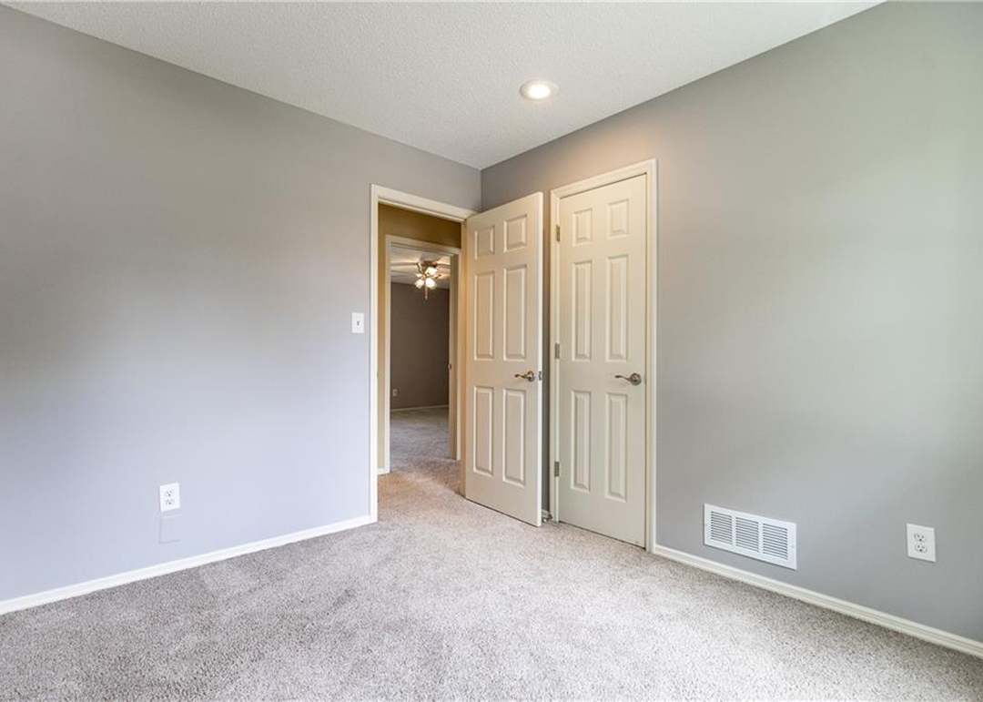 5332 Locust Avenue — photo 5