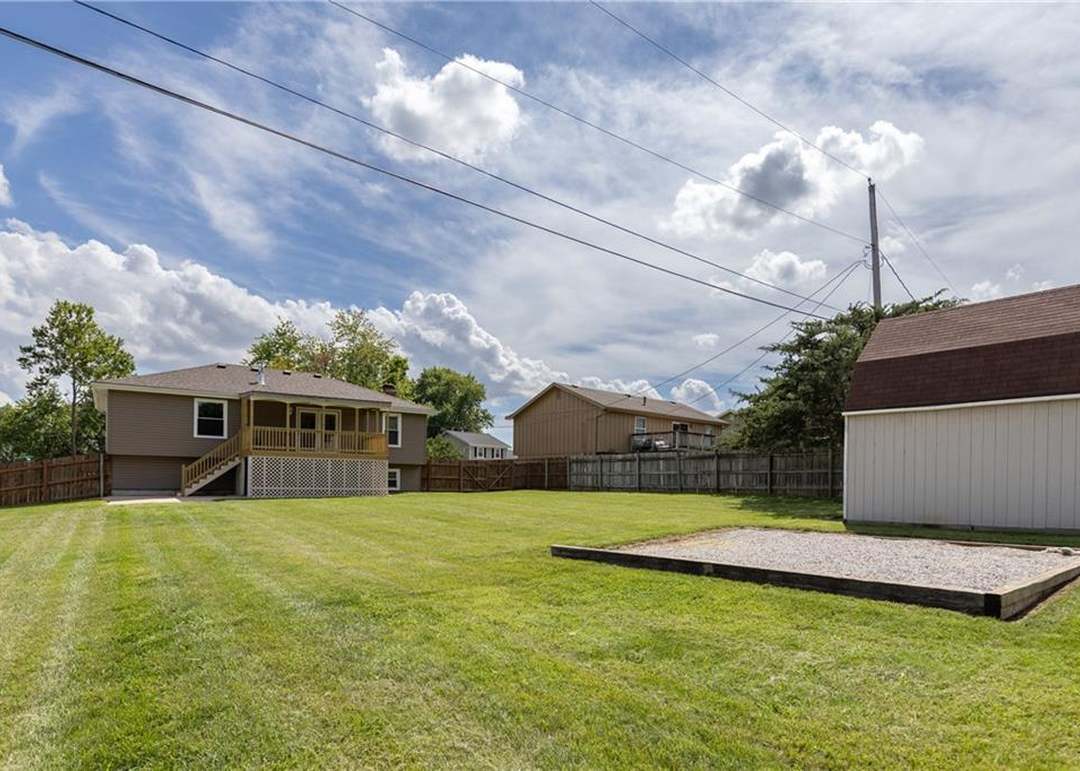 5332 Locust Avenue — photo 10
