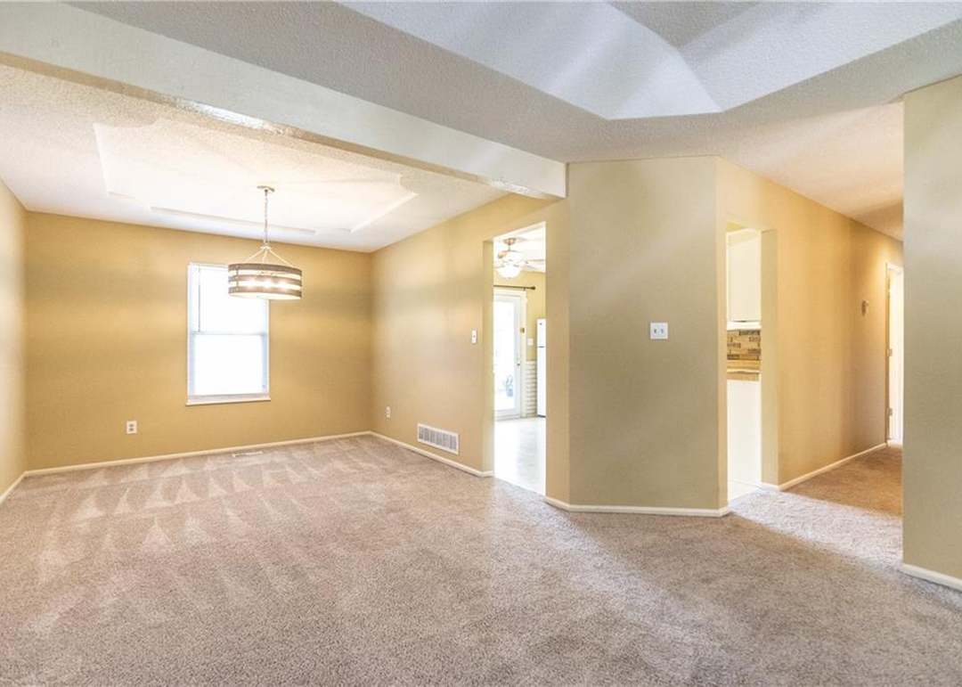 5332 Locust Avenue — photo 12