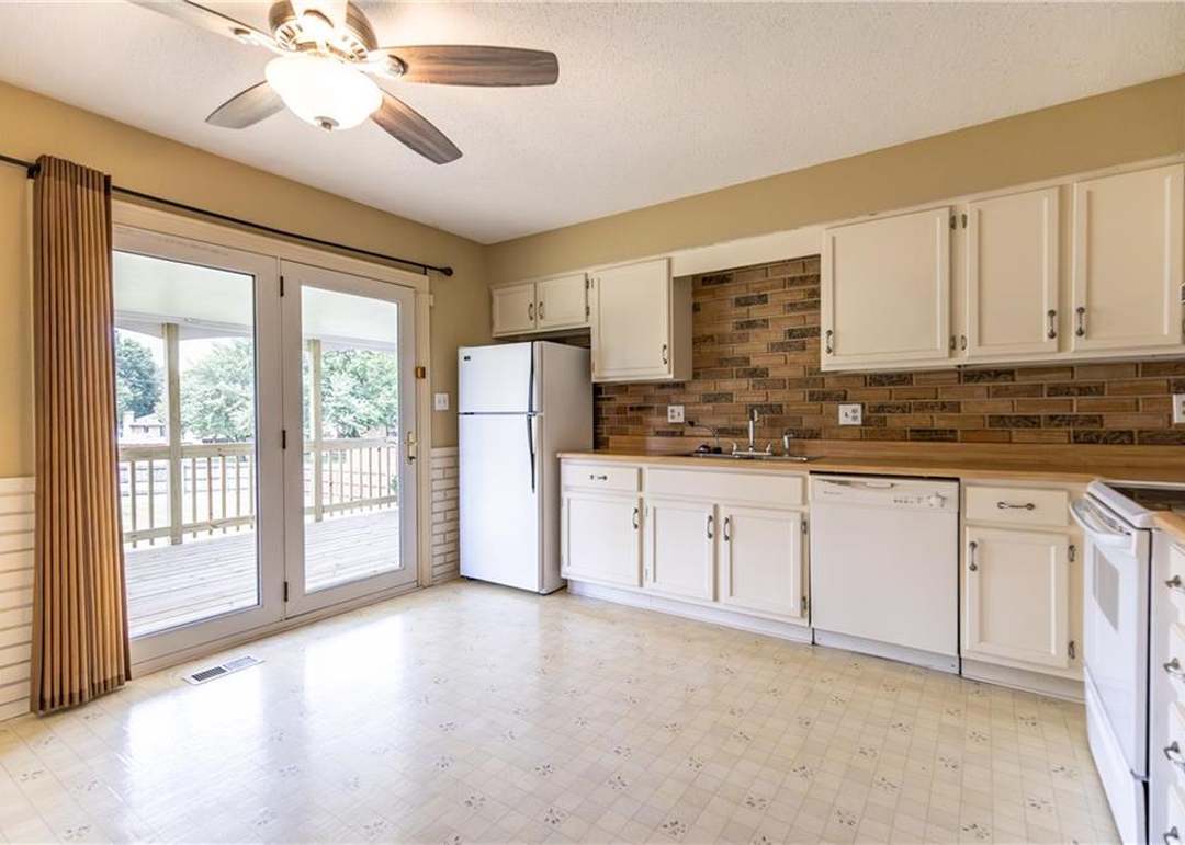 5332 Locust Avenue — photo 15