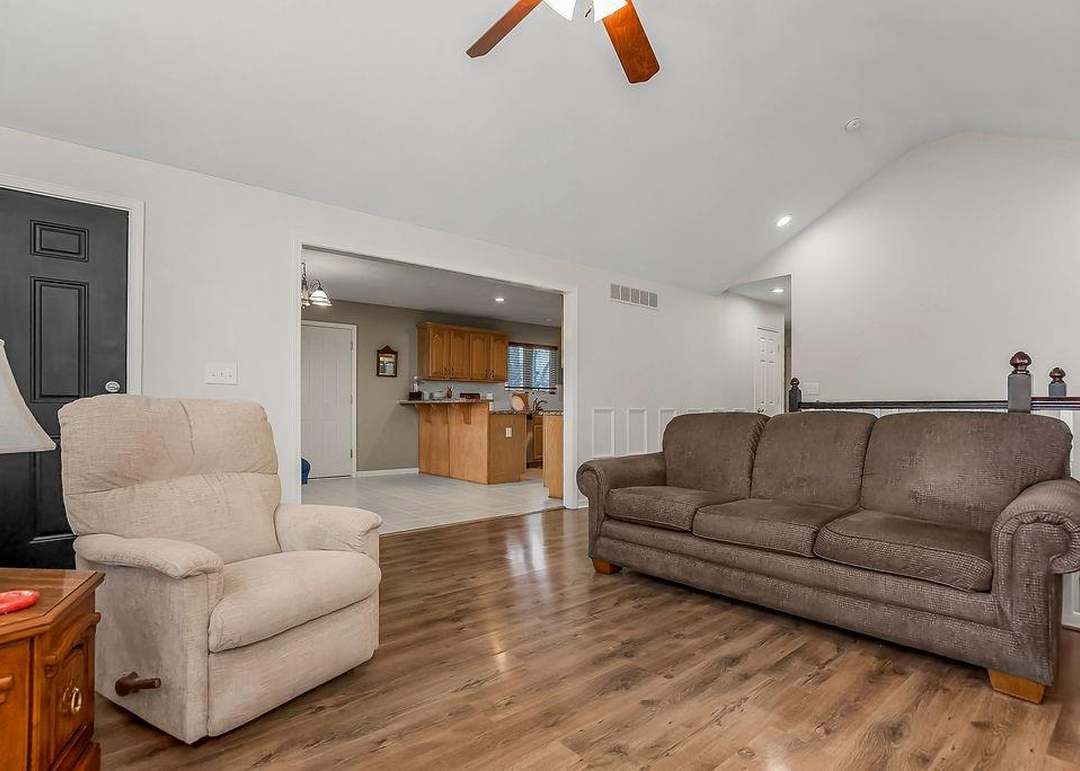 116 E Westhoff Place — photo 10