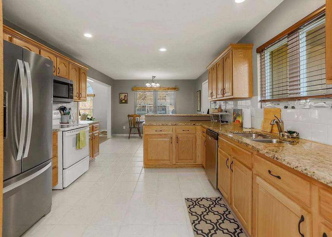 116 E Westhoff Place — photo 13