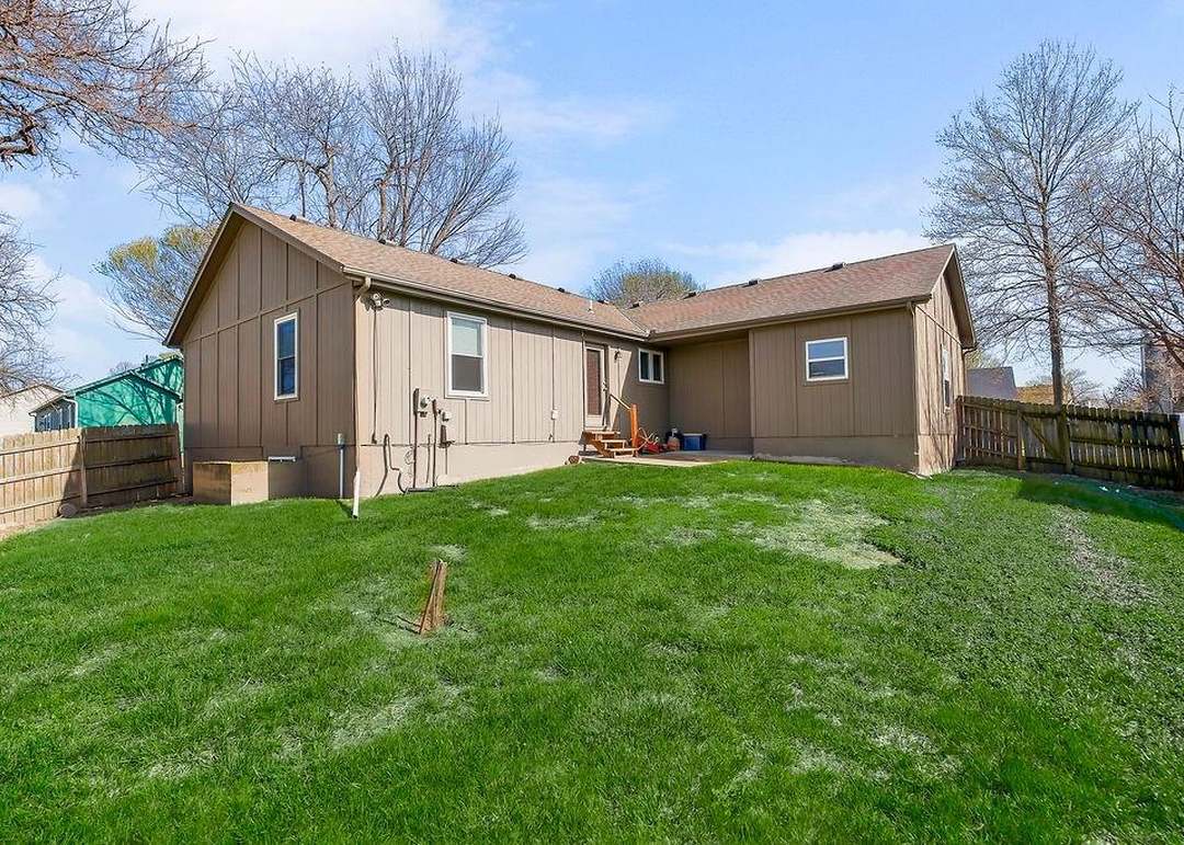 116 E Westhoff Place — photo 27