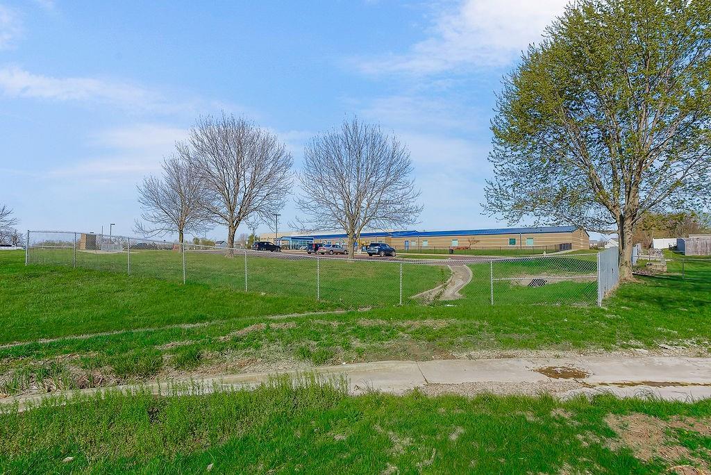 116 E Westhoff Place — photo 30