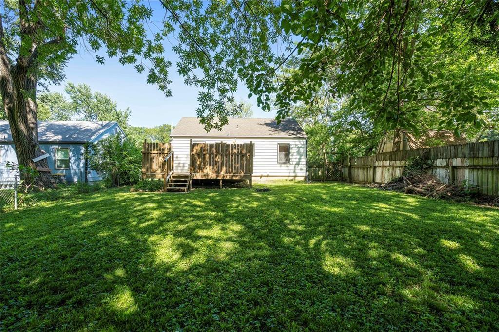 9038 Noland Road — photo 23