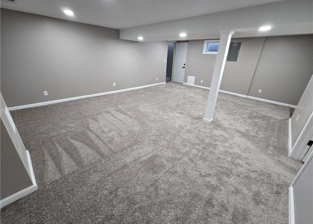 5027 N Spruce Avenue — photo 13