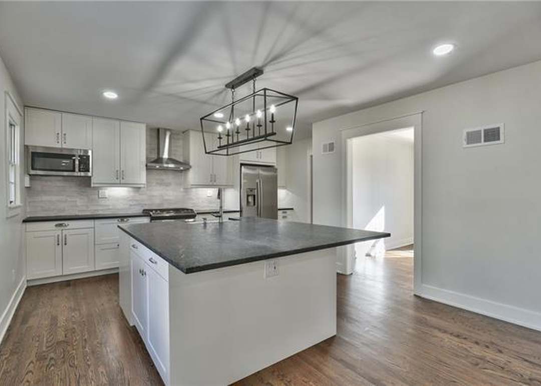 12800 Oakmont Drive — photo 17
