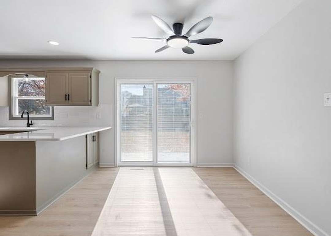 1225 NE KENWOOD Drive — photo 14