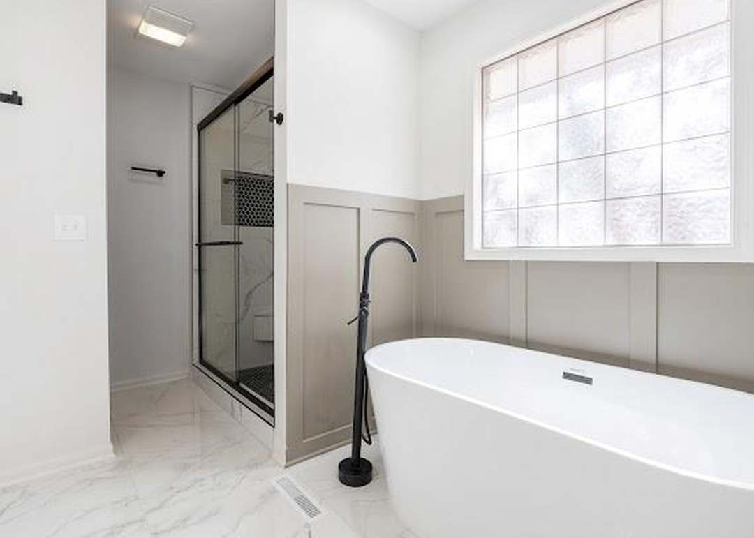 1225 NE KENWOOD Drive — photo 23