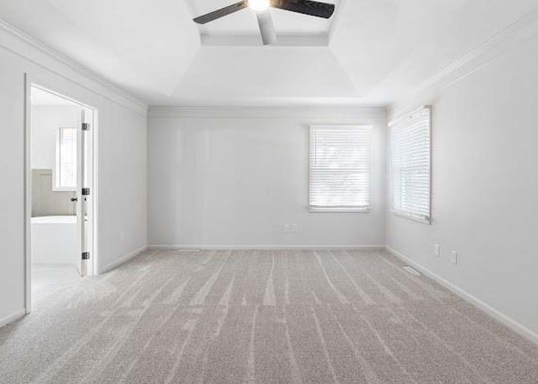 1225 NE KENWOOD Drive — photo 32