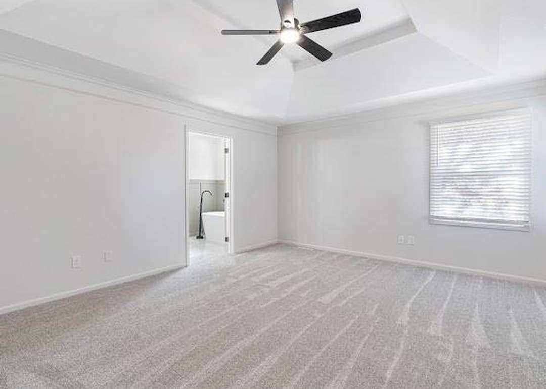 1225 NE KENWOOD Drive — photo 33