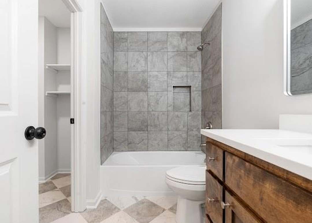 1225 NE KENWOOD Drive — photo 34
