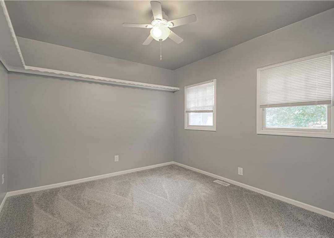 5730 NE 44th Street — photo 29