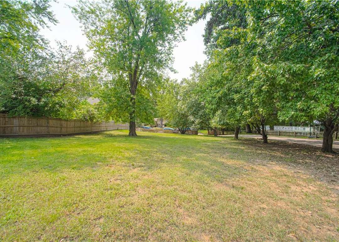 5730 NE 44th Street — photo 41