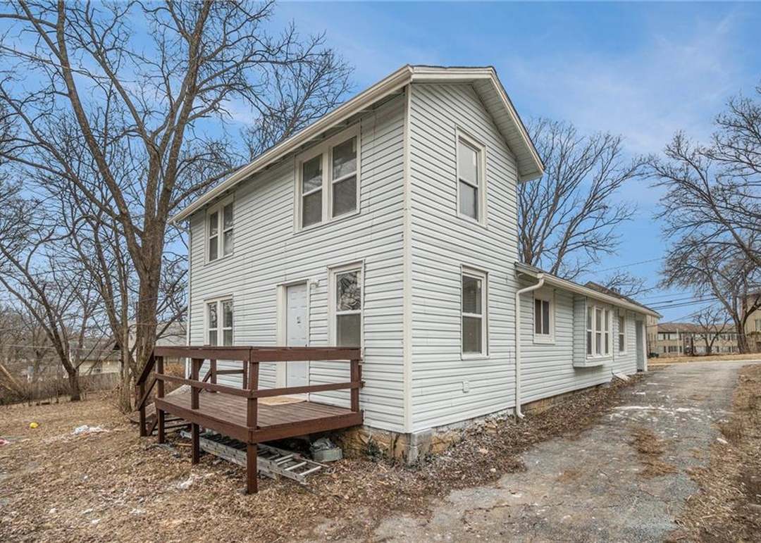 8219 Lydia Avenue — photo 17