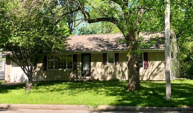 11115 Elmwood Avenue — photo 1