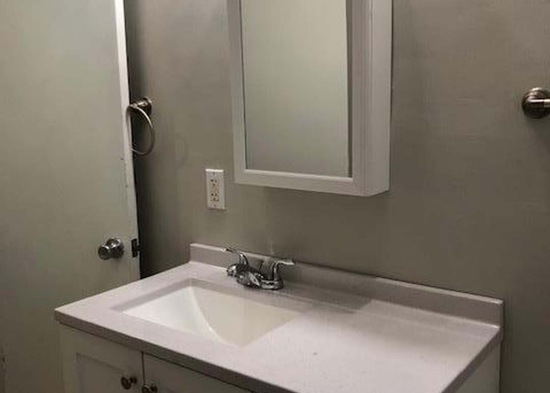 11115 Elmwood Avenue — photo 19