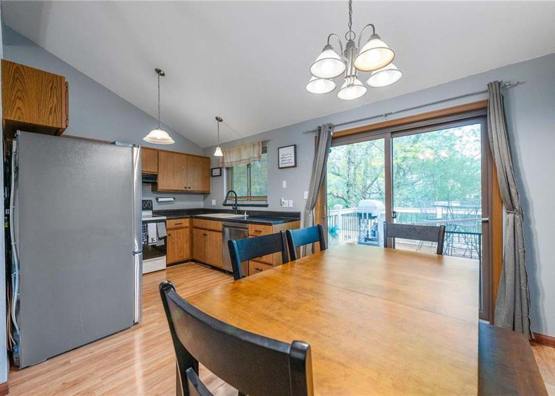 527 Buena Vista Drive — photo 9