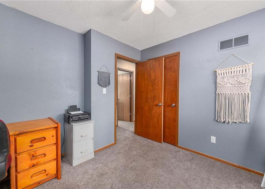 527 Buena Vista Drive — photo 16
