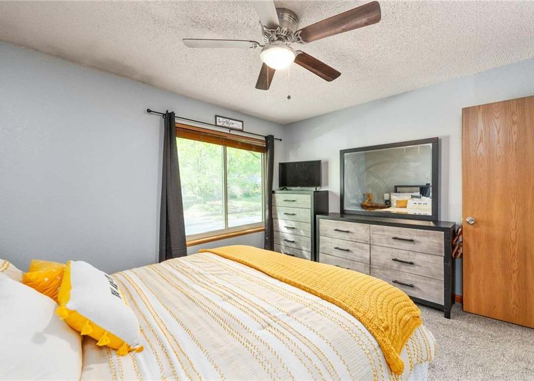 527 Buena Vista Drive — photo 21
