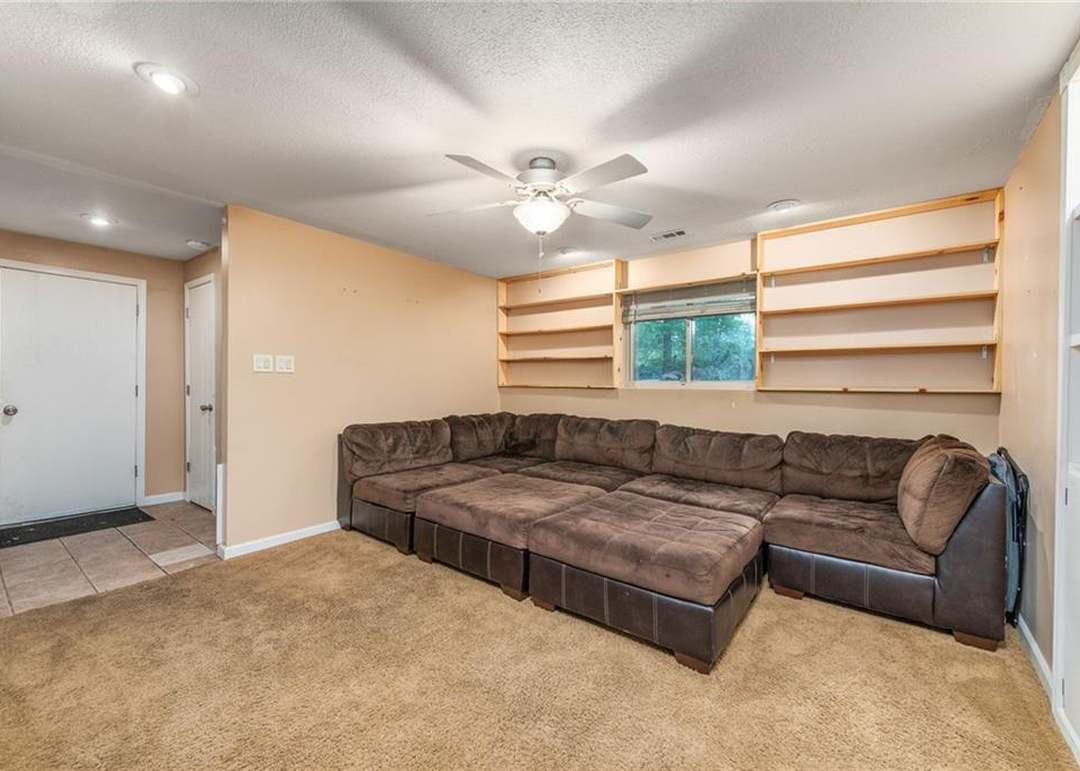 527 Buena Vista Drive — photo 23