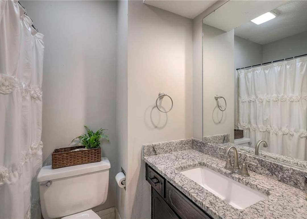 401 N Madison Street — photo 5