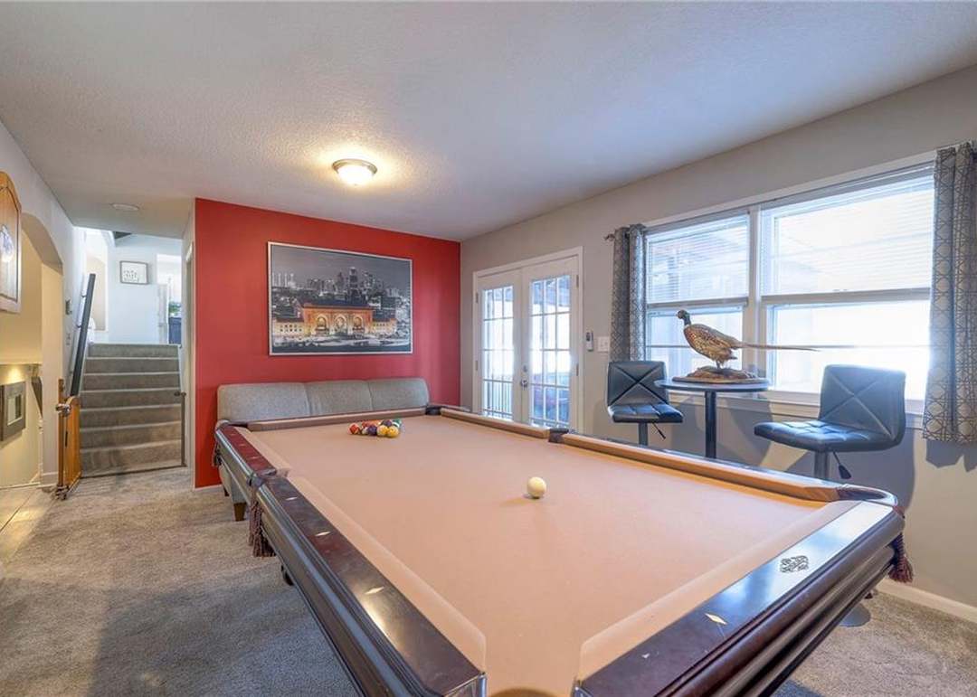 401 N Madison Street — photo 39