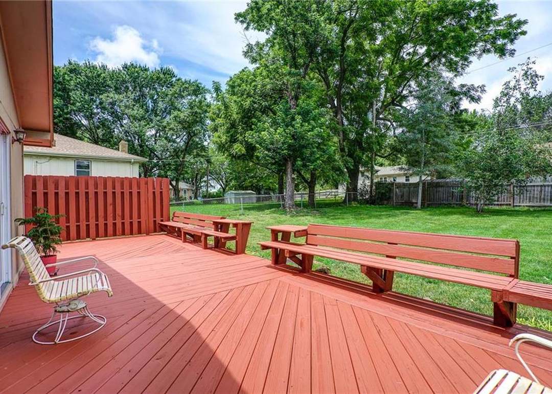 12128 W 68th Street — photo 3