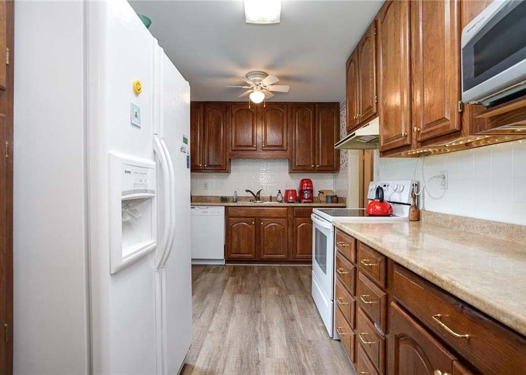 12128 W 68th Street — photo 12