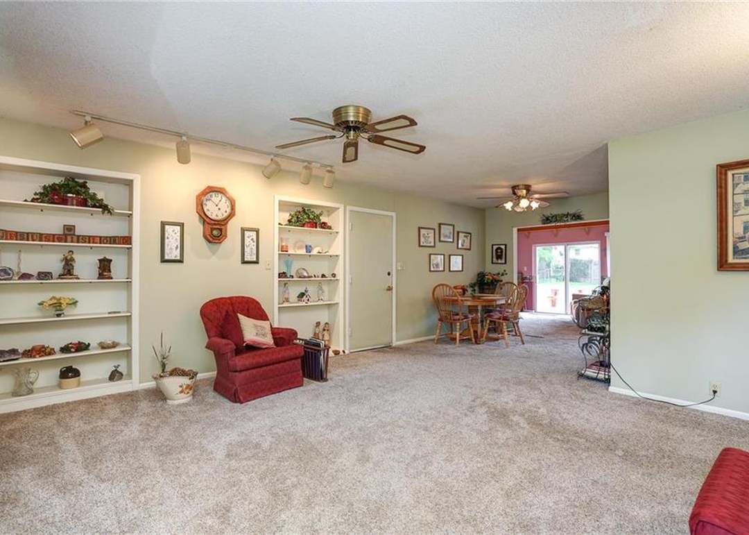 12128 W 68th Street — photo 23