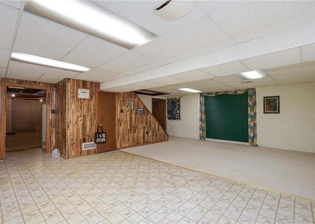 12128 W 68th Street — photo 25