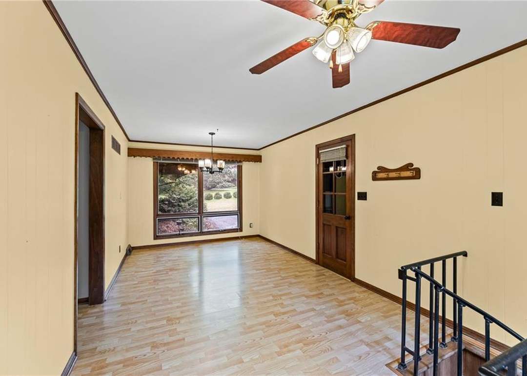 6851 Garfield Drive — photo 3