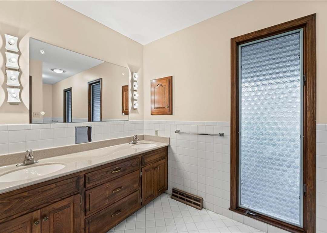 6851 Garfield Drive — photo 7