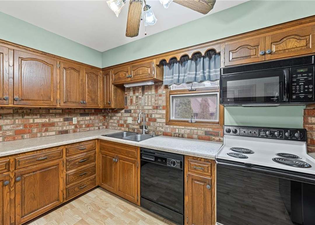 6851 Garfield Drive — photo 14