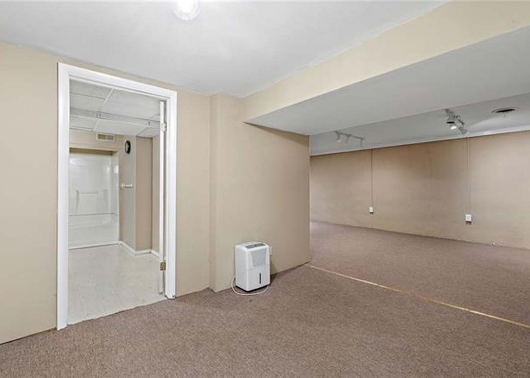 7725 Rosewood Drive — photo 5