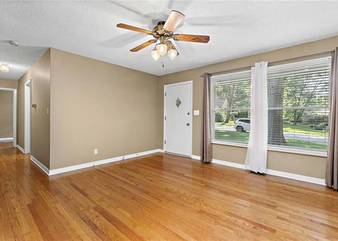 7725 Rosewood Drive — photo 6
