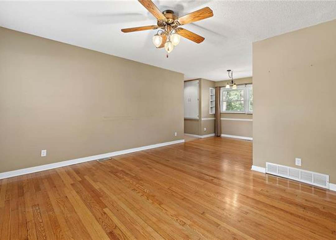 7725 Rosewood Drive — photo 9