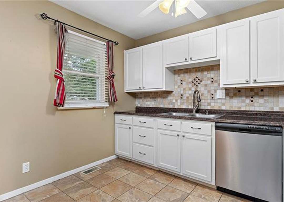 7725 Rosewood Drive — photo 16