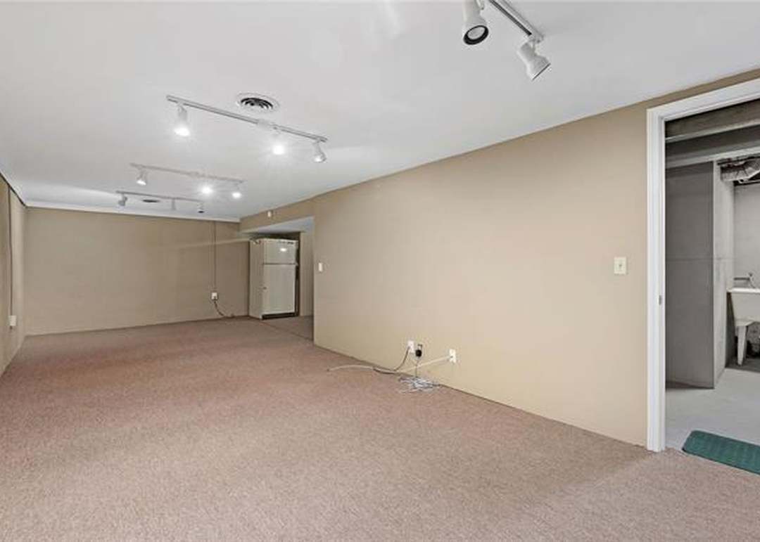 7725 Rosewood Drive — photo 25