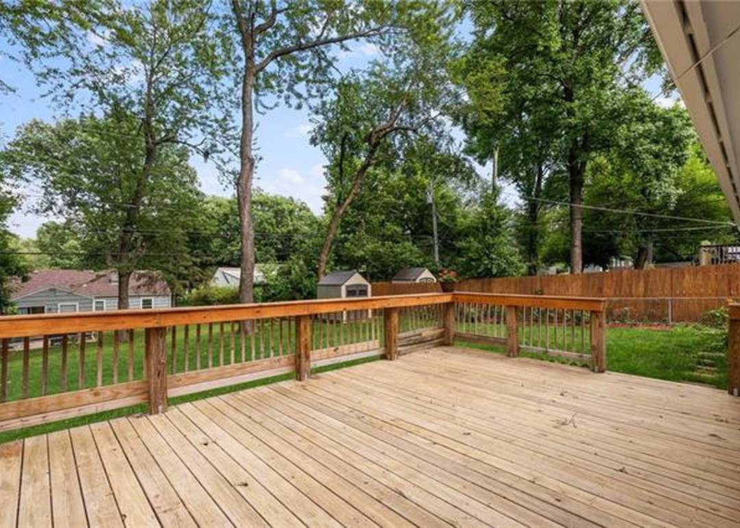 7725 Rosewood Drive — photo 31