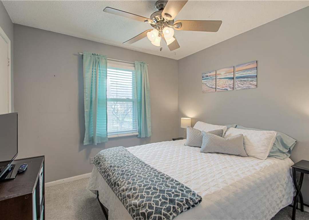 8718 Golden Lane — photo 7