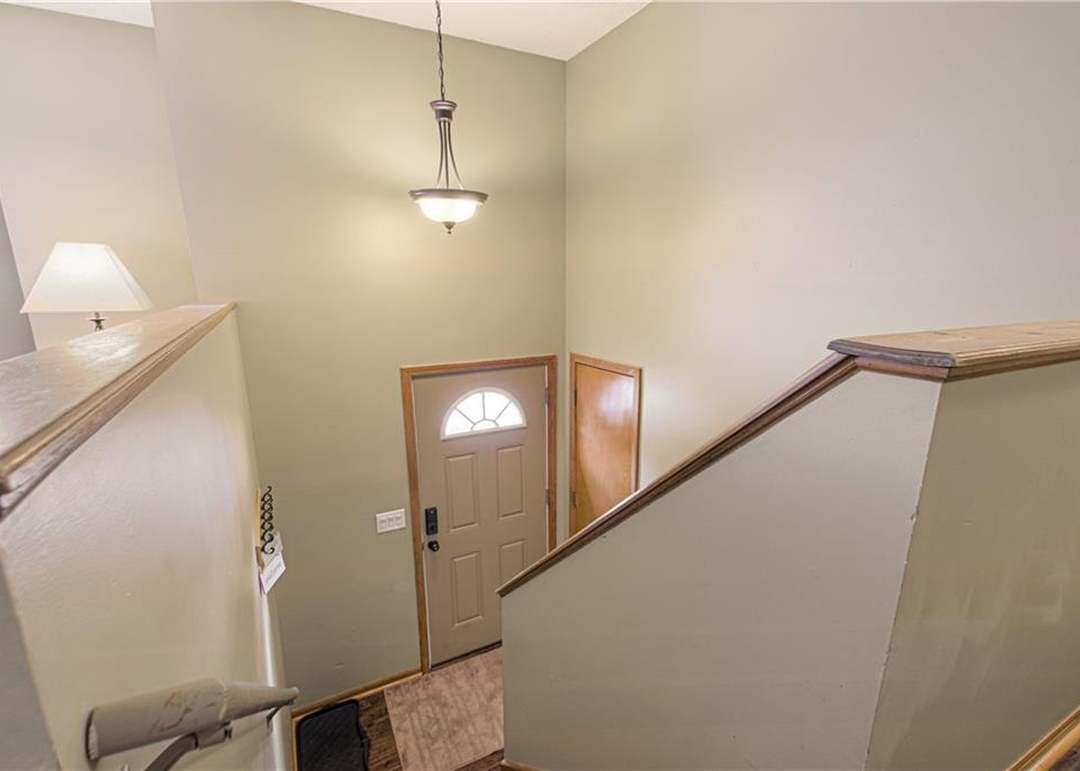 8718 Golden Lane — photo 10