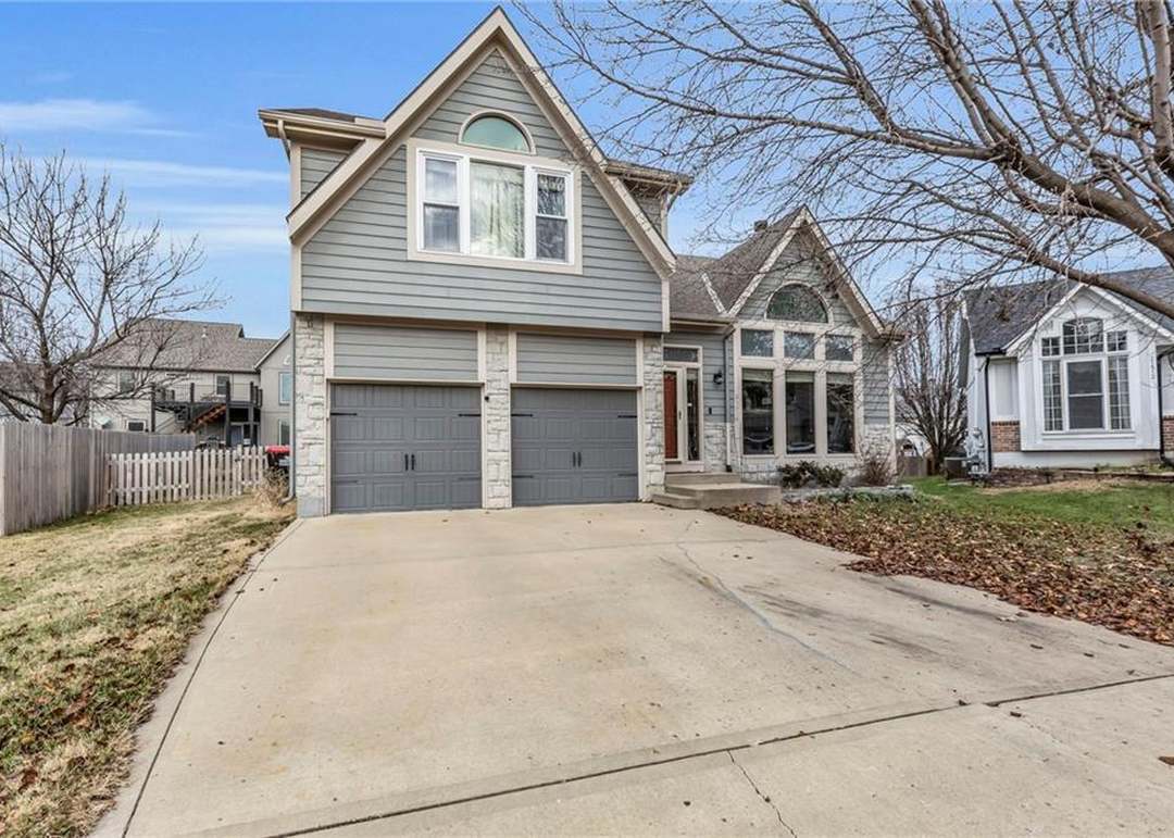 21514 W 53rd Terrace — photo 9