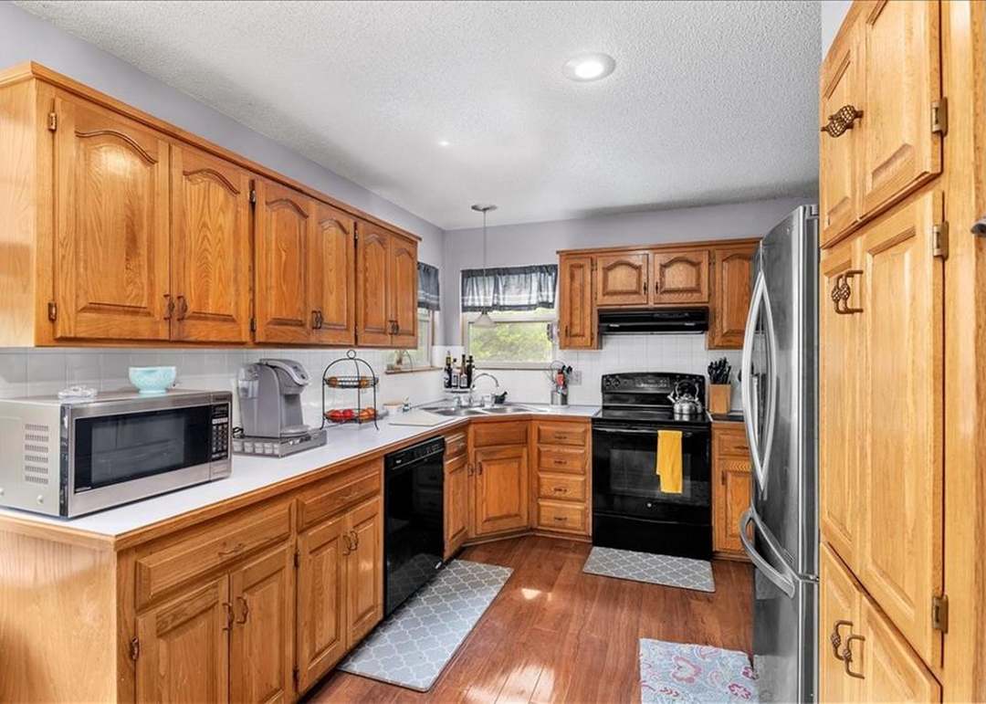 7508 W 156th Street — photo 10