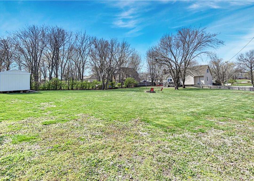 8187 Gleason Road — photo 29
