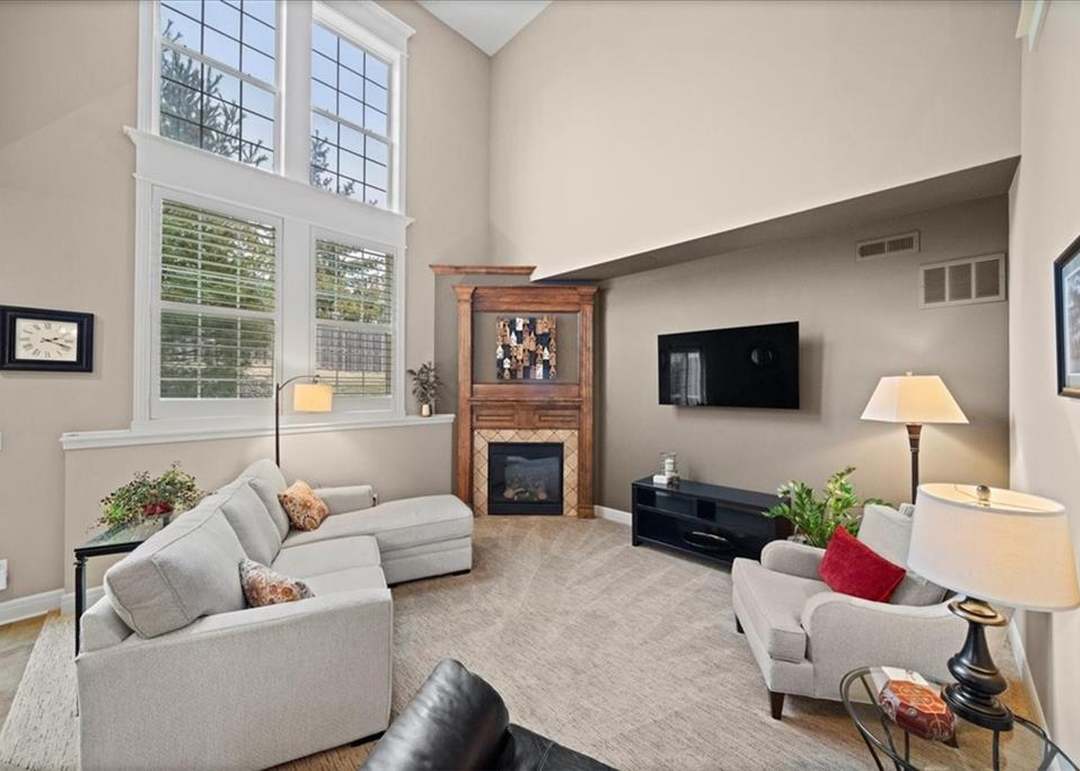 15524 W 61st Street — photo 12